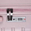 Kép 8/11 - Bontour "Charm" 4-kerekes bőrönd TSA számzárral, L méretű, Levendula pink