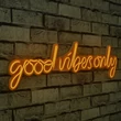 Műanyag LED-es fali dekoráció, Good Vibes Only - Sárga