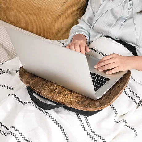 Laptop párna ágyra, párnázott laptop asztal, fogantyúval, rusztikus barna
